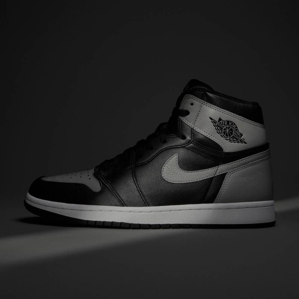 Air Jordan 1 Retro High OG Shadow Air Jordan 1 Retro High OG Shadow