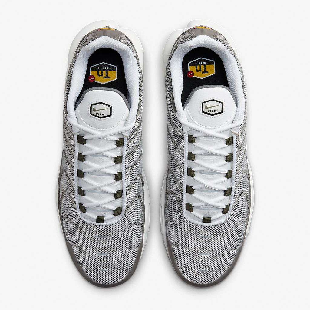 Air Max Plus SE – Flat Pewter/Photon Dust/Black/White Air Max Plus SE – Flat Pewter/Photon Dust/Black/White