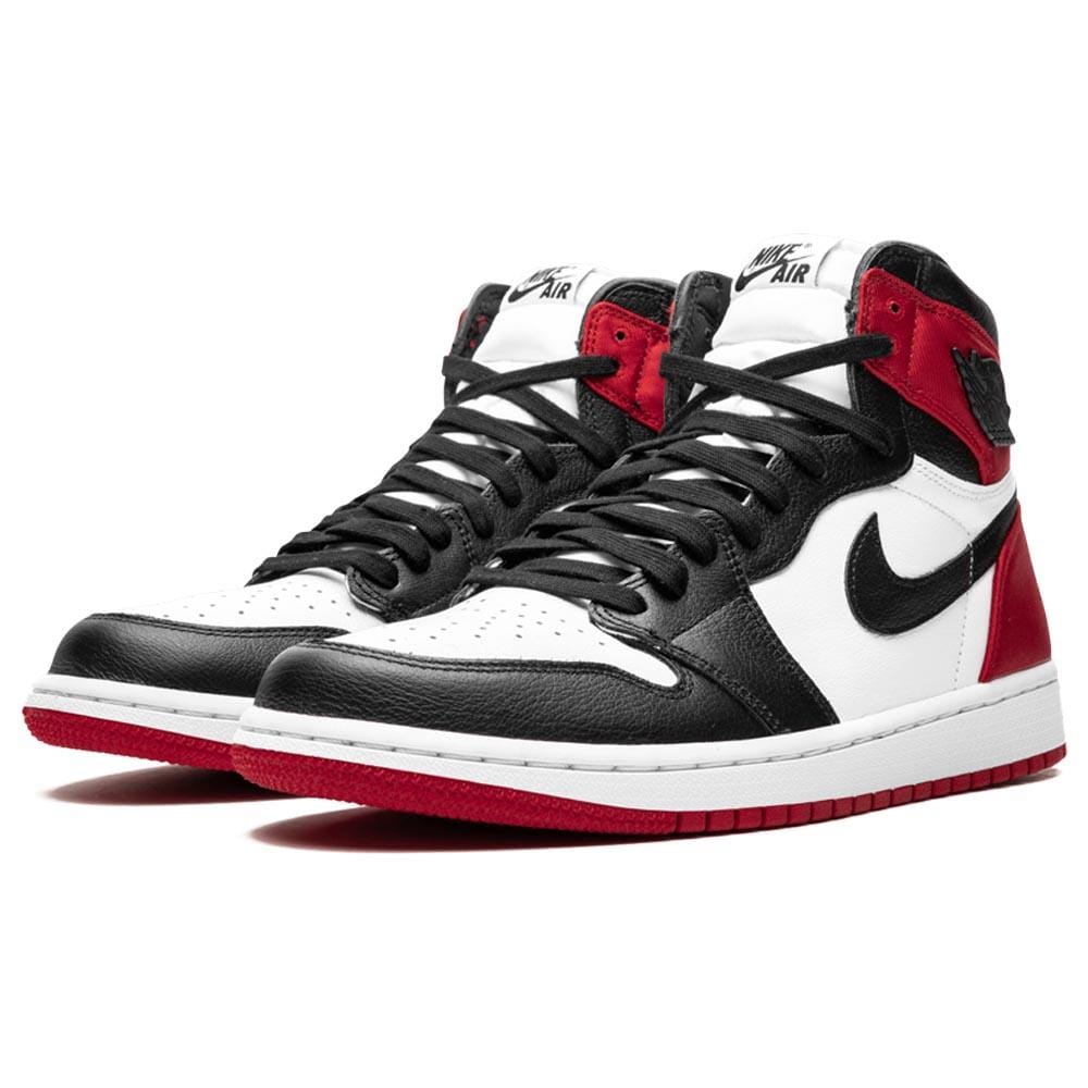 Air Jordan 1 Wmns Retro High ‘Satin Black Toe’ Air Jordan 1 Wmns Retro High ‘Satin Black Toe’