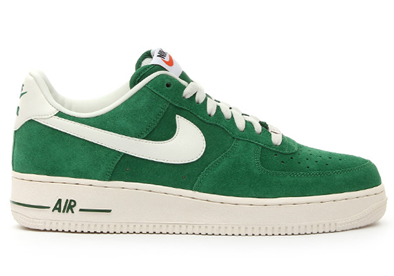 Air Force 1 ‘Blazer Pack’ Pine Green/Sail Air Force 1 ‘Blazer Pack’ Pine Green/Sail