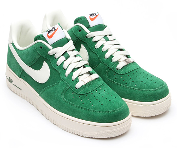 Air Force 1 ‘Blazer Pack’ Pine Green/Sail Air Force 1 ‘Blazer Pack’ Pine Green/Sail